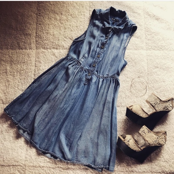 Vans Dresses & Skirts - 3/$25 💞Vans denim style dress